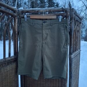 🍀3/15 Men's Olive Shorts